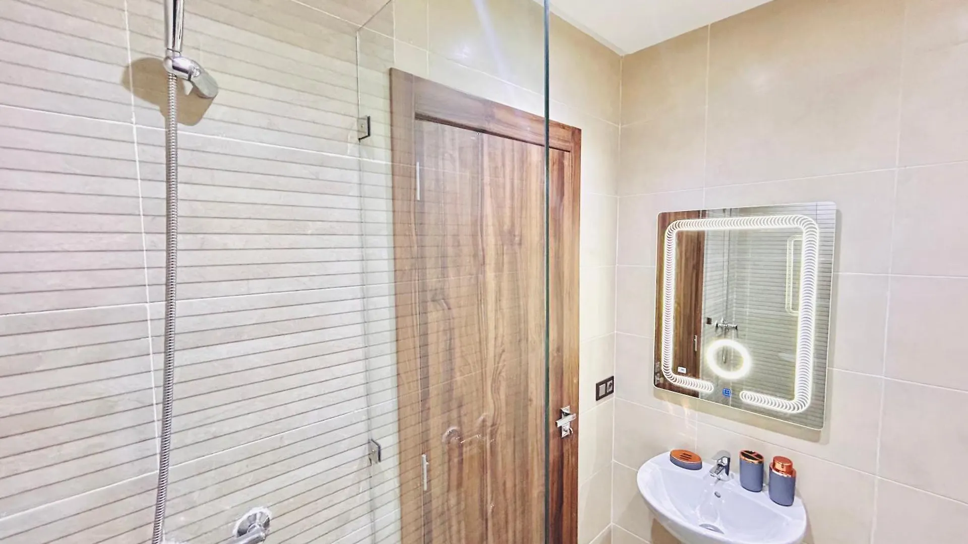 New Apartment In Gueliz, Pool, Balcony & Parking Marrakesh